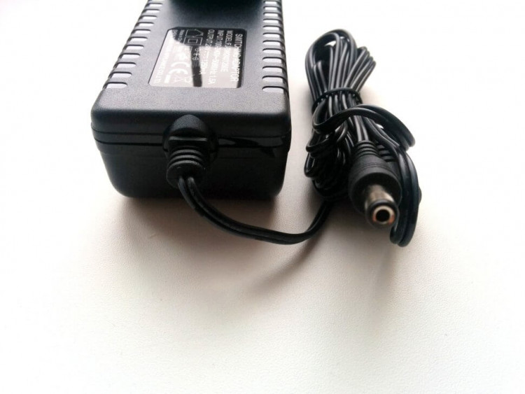 Блок питания MERRYKING MKS-2401250EU 24V 1,25A (СТ-7.2) артикул EN-00006277