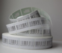Этикетка р/ч 40*40 (с лож.штрих)( 2000 шт. в рул)